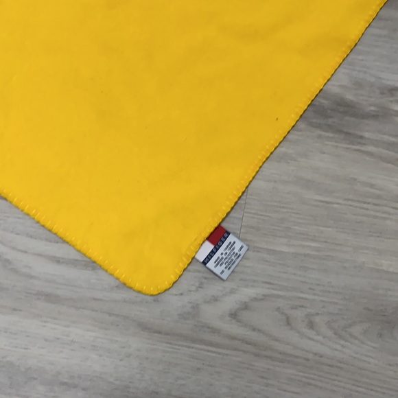 Vintage fleece Tommy Hilfiger scarf - Picture 2 of 2